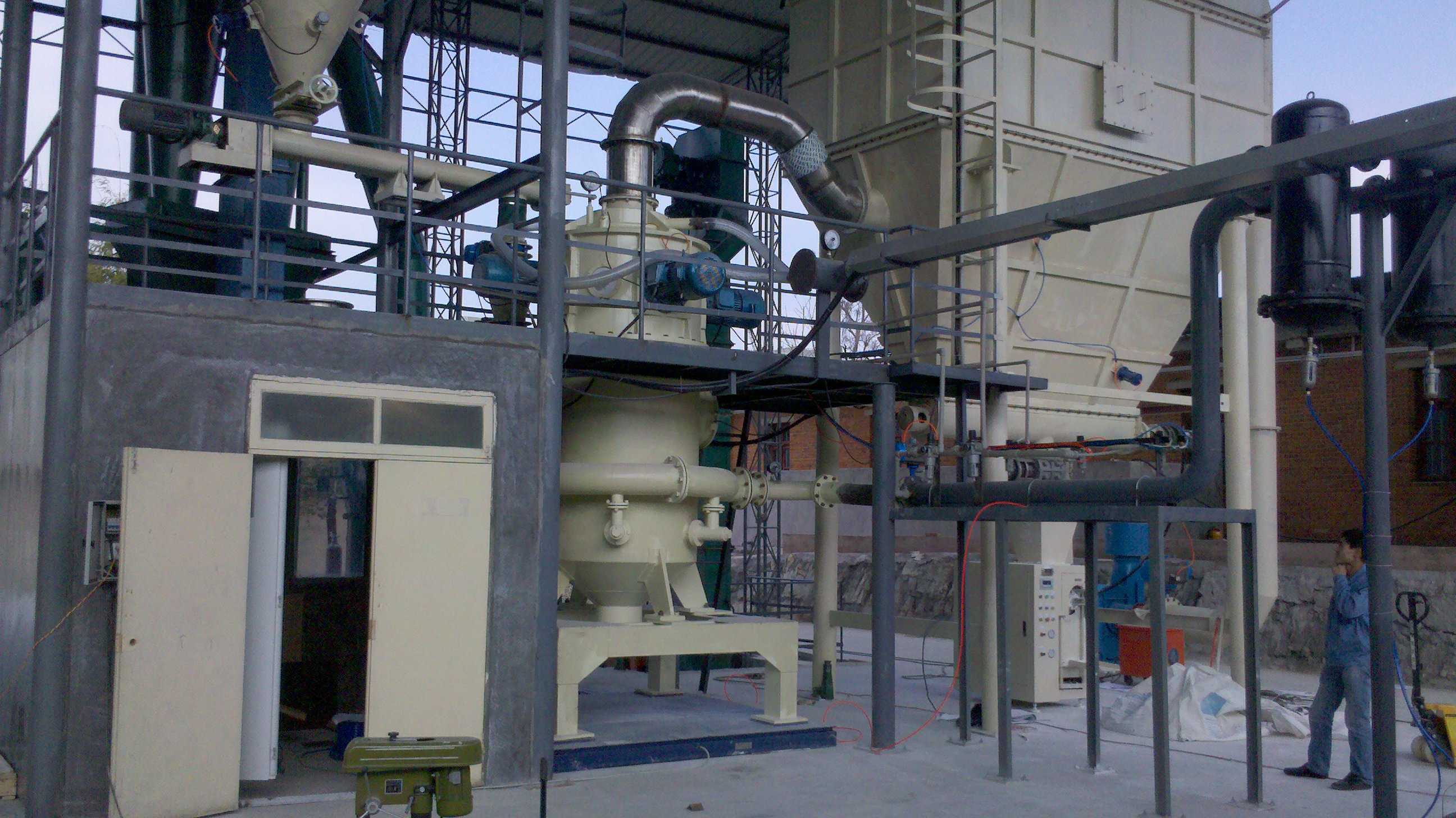 滑石粉<a href=http://www.rfhg.cn/chanpin/qiliu/1.html target=_blank class=infotextkey>氣流磨</a>